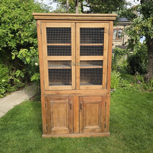 Large antique pine kitchen - pine,
